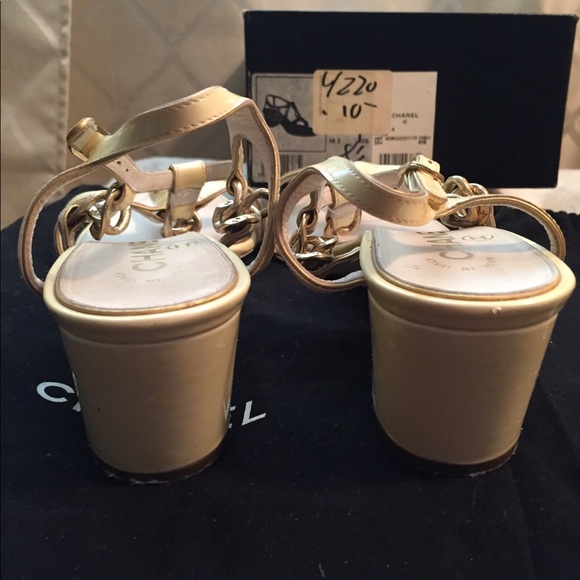 COPY - Vintage Chanel shoesSize 8 1/2 - Picture 3 of 8